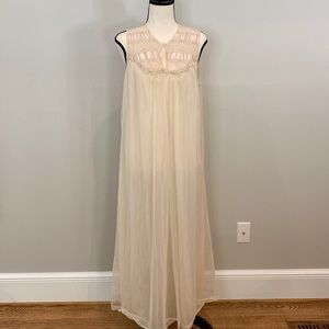 Vintage nightgown dressing gown sheer sexy lace blush see through honeymoon